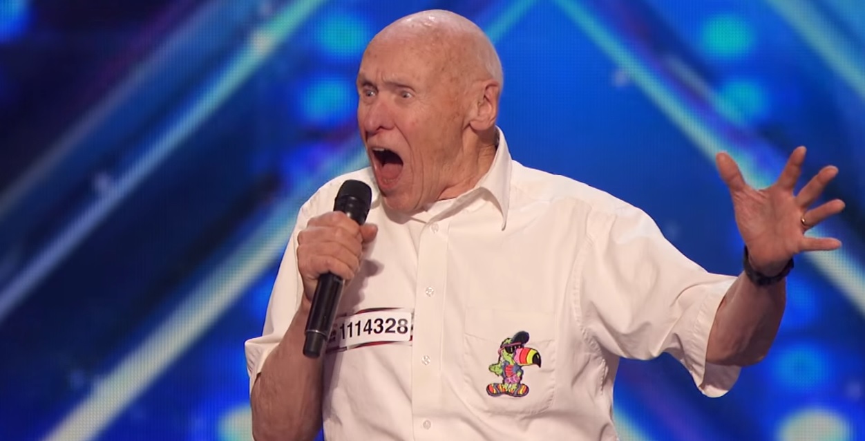 John Hetlinger durante a sua apresentação no programa | Reprodução Youtube