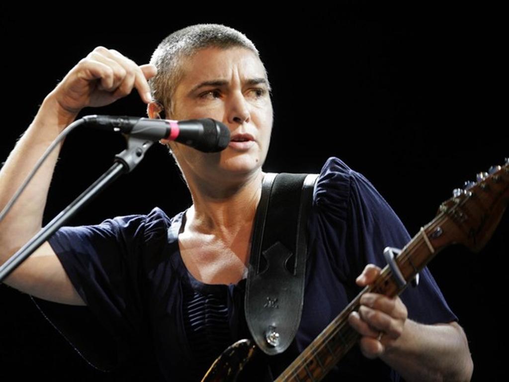 Notícias sobre o suicidio de Sinéad O Connor foram exageradas. | Foto: Ints Kalnins/Reuters/Arquivo)/