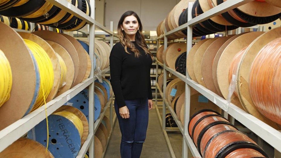Carina Bitencourt, diretora de marketing e qualidade: empresa espera crescer entre 18% e 22% neste ano. | Antônio More/Gazeta do Povo
