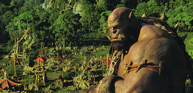 “Warcraft” resume, sem grandes explicações, conflito entre orcs e humanos. | Divulgação