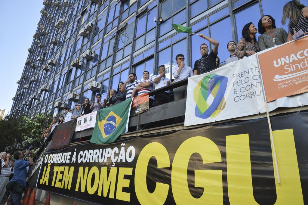 Servidores protestam contra o fim da CGU | Antonio Cruz/Agência Brasil