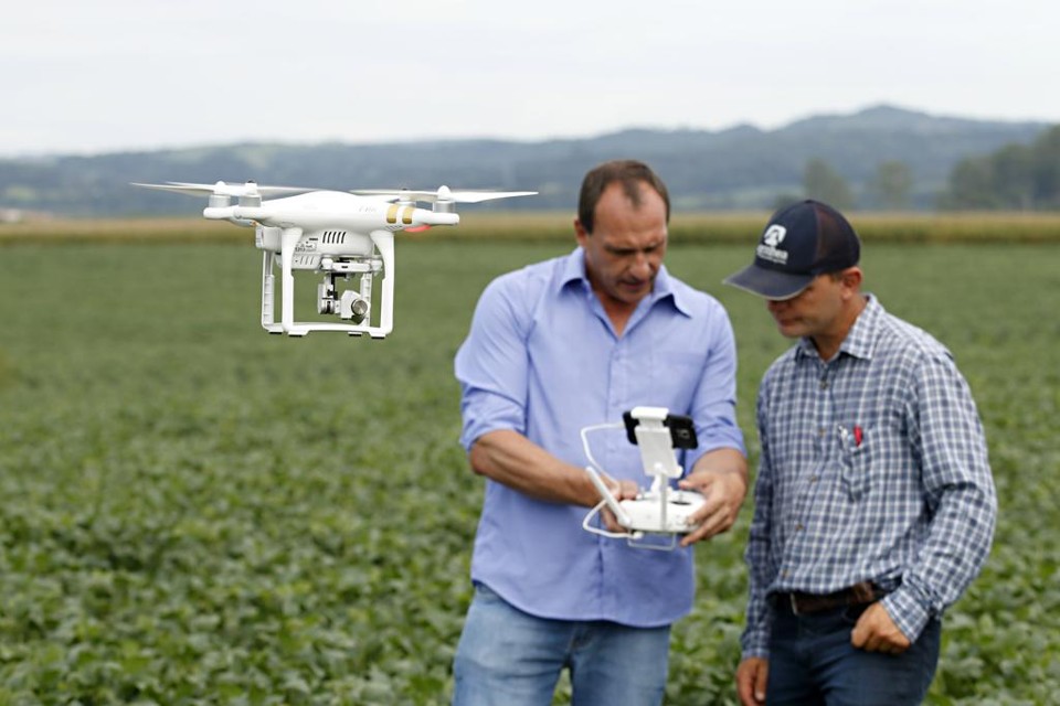 A proposta da parceria é unificar os processos do monitoramento por meio da tecnologia embarcada no próprio drone | /Gazeta do Povo