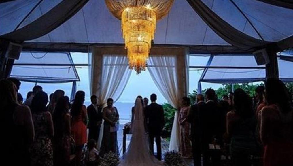 Casamento foi realizado na luxuosa praia de Jurerê Internacional, em Florianópolis | Instagram/Reprodução