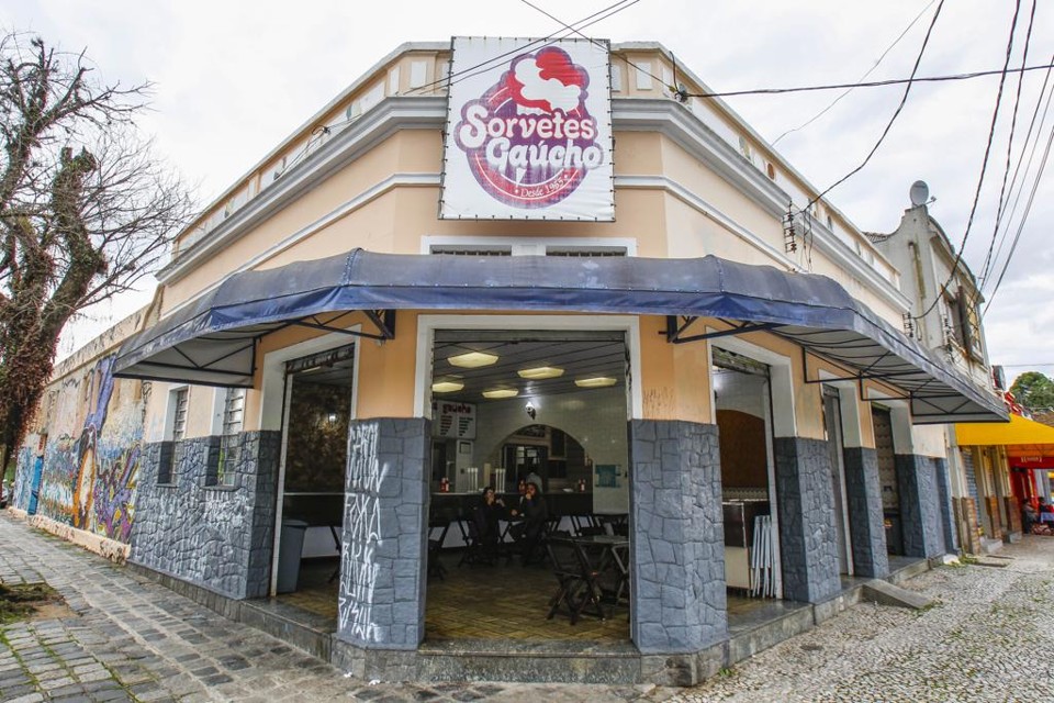Sorveteria em Curitiba muda estratégia durante o inverno. | Daniel Castellano/Gazeta do Povo