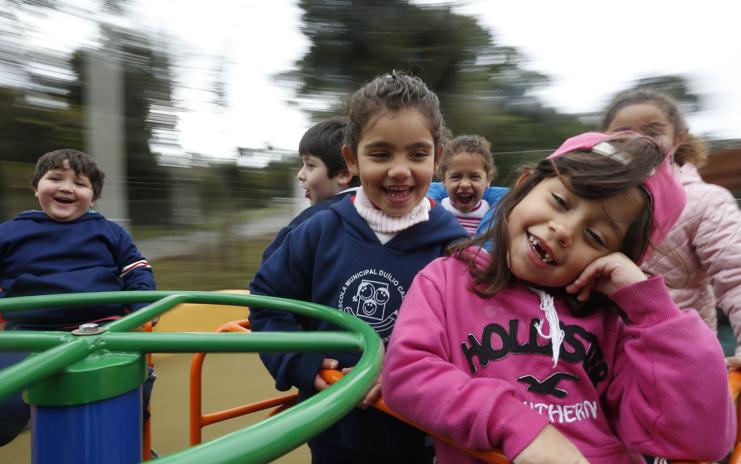 A Roda Inclusiva reúne brinquedos adaptados para crianças com e sem deficiências | Henry Milleo/Gazeta do Povo