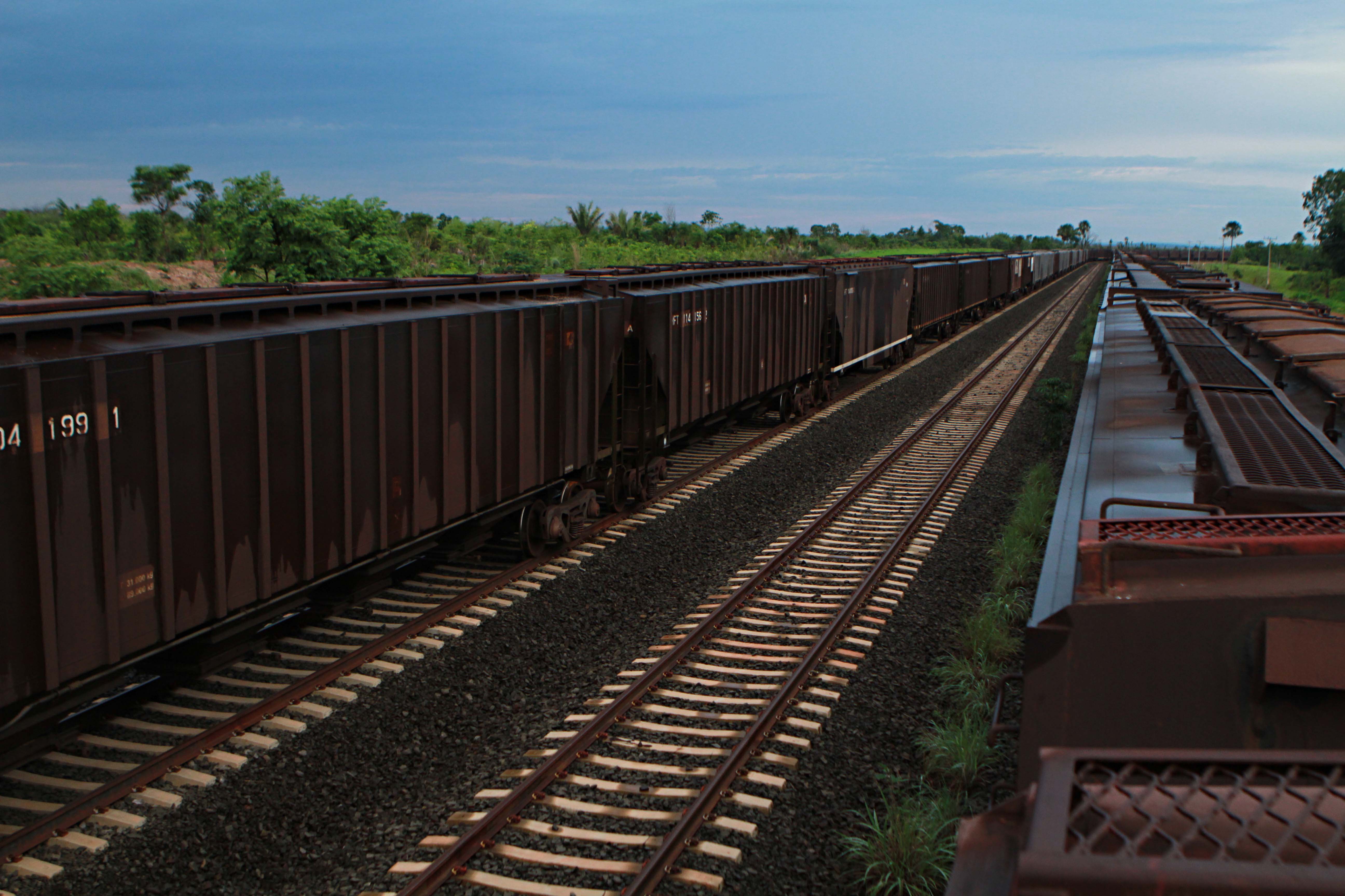 Trecho da ferrovia Norte-Sul: desvios de pelo menos R$ 631 milhões. | Foto: Christian Rizzi/Gazeta do Povo/Arquivo
