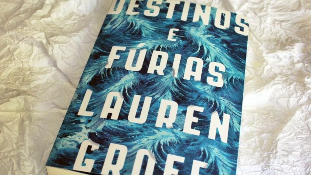 Obra aborda um complicado casamento de 24 anos com personagens complexos e várias camadas narrativas | /Divulgação