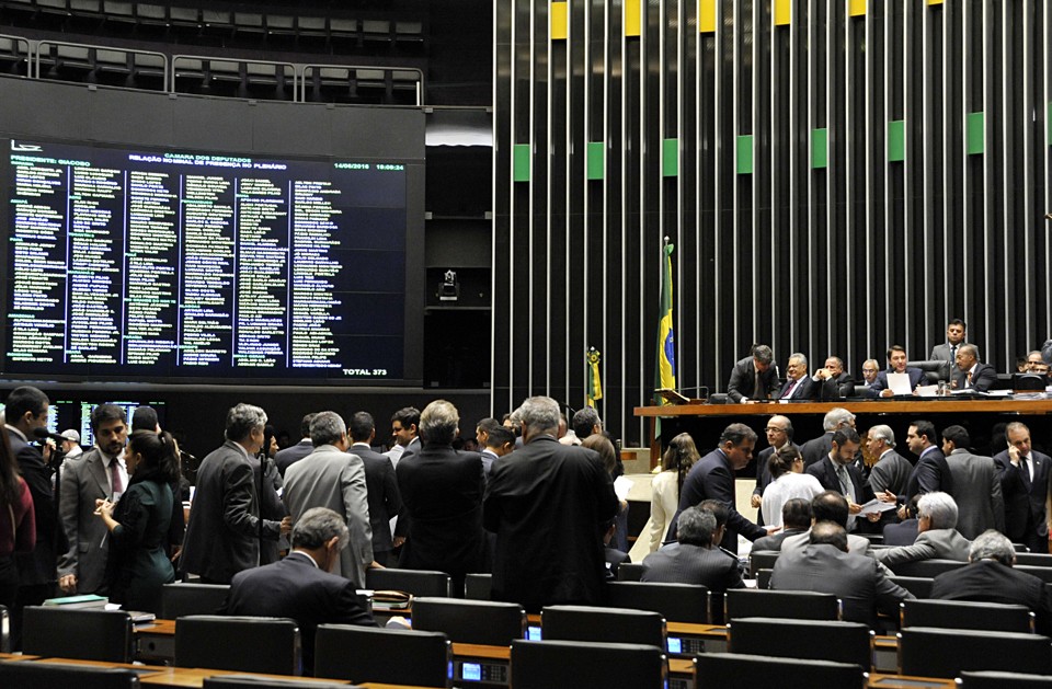 Plenário da Câmara: deputados dobraram o porcentual de dinheiro que as estatais podem investir em propaganda. | Luís Macedo/Câmara dos Deputados