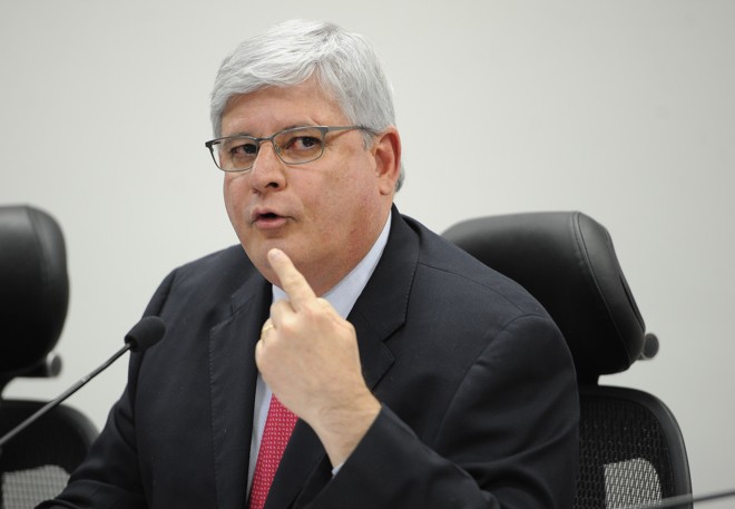 Janot: “Afirmo peremptoriamente: esse indigitado vazamento não foi da PGR. Cabe a indagar e aí estará a resposta. A quem esse vazamento beneficiou? Ao Ministério Público não foi”. | Antonio Cruz/Agência Brasil