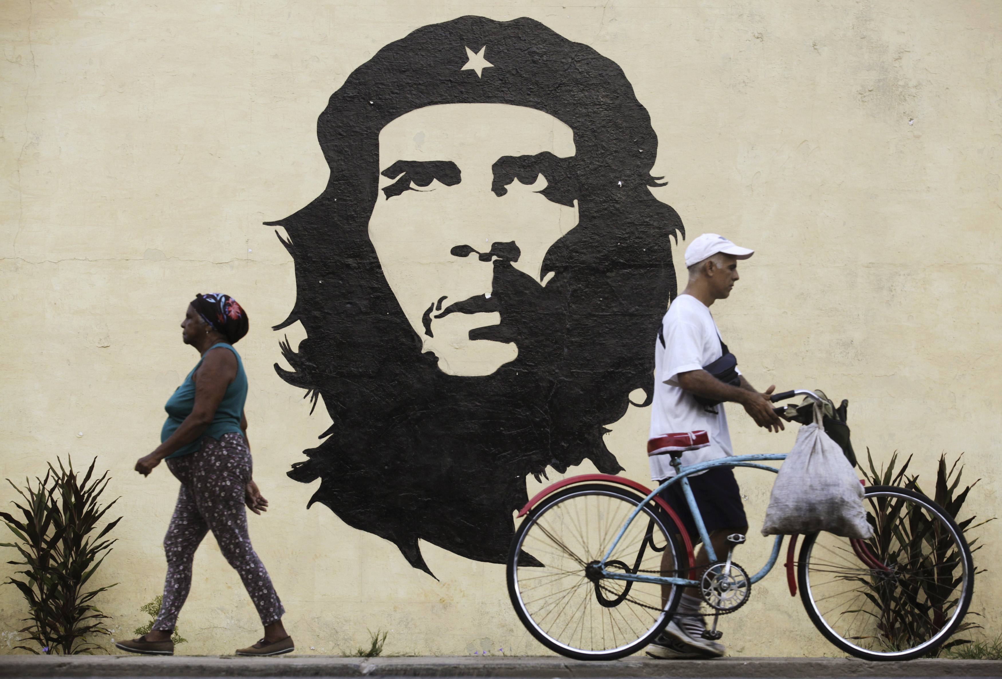 Muro com a imagem de Che Guevara, nos arredores de Havana, Cuba: breve passagem por Curitiba | EOC/YL/ENRIQUE DE LA OSA