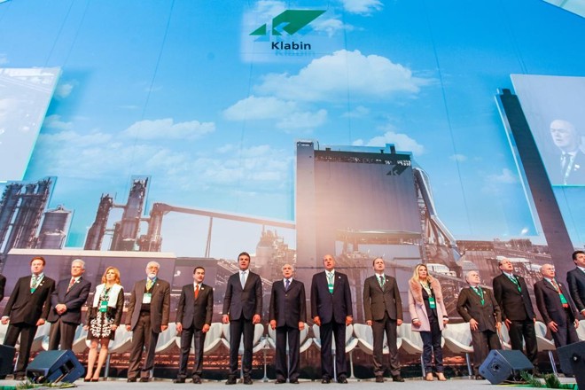 Inauguração da nova fábrica da Klabin contou com a presença de autoridades, entre elas o presidente interino, Michel Temer, e o governador do Paraná, Beto Richa | Beto Barata/PR