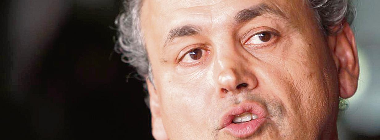 O prefeito d e Curitiba, Gustavo Fruet (PDT-PR), criticou o discurso de “concorrência” que tomou conta da disputa entre taxistas e Uber. Para ele, a pauta do aplicativo não é uma prioridade para os centros urbanos. | Antônio More/Gazeta do Povo