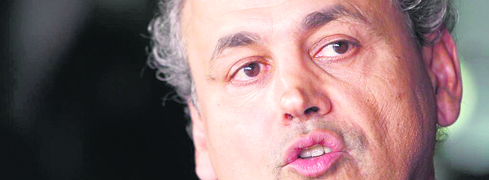 O prefeito d e Curitiba, Gustavo Fruet (PDT-PR), criticou o discurso de “concorrência” que tomou conta da disputa entre taxistas e Uber. Para ele, a pauta do aplicativo não é uma prioridade para os centros urbanos. | Antônio More/Gazeta do Povo