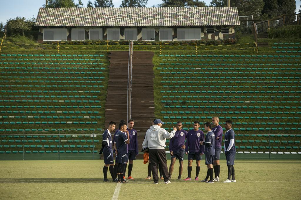 O J.Malucelli, comandado pelo técnico Luciano Gusso, é um dos representantes do estado na quarta divisão nacional. | Marcelo Andrade/Gazeta do Povo