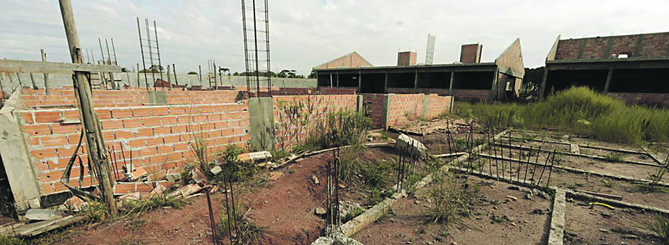 Obra de escola estadual em Campina Grande do Sul parada devido a desvios de recursos públicos. | Albari Rosa/Gazeta do Povo