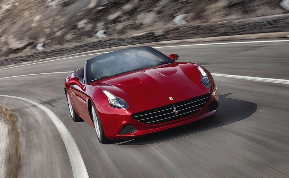 A Ferrari Califórnia teve apenas duas unidades vendidas este ano. | Ferrari/Divulgação