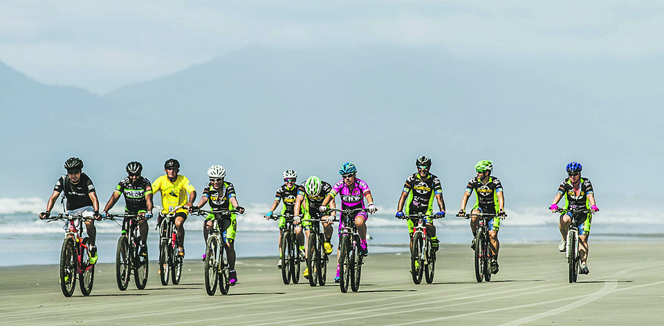 Os 74 quilômetros de orla de Ilha Comprida são o ponto de partida e de chegada do Circuito Lagamar São Paulo de Cicloturismo. | Sergio Cubas/Divulgação