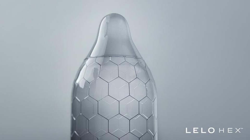 O preservativo Hex “é composto por 350 hexágonos diferentes”, segundo a empresa Lelo | Divulgação
