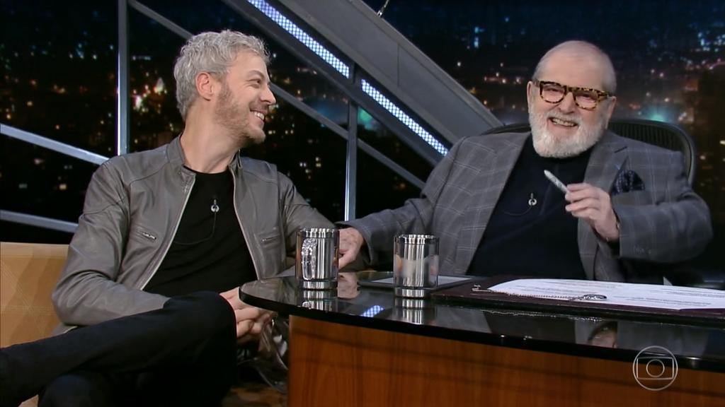 “Eu tinha tanta coisa para falar. Deu para falar tudo”, brincou Weber, provocando risos de Jô Soares. | Reprodução/TV Globo