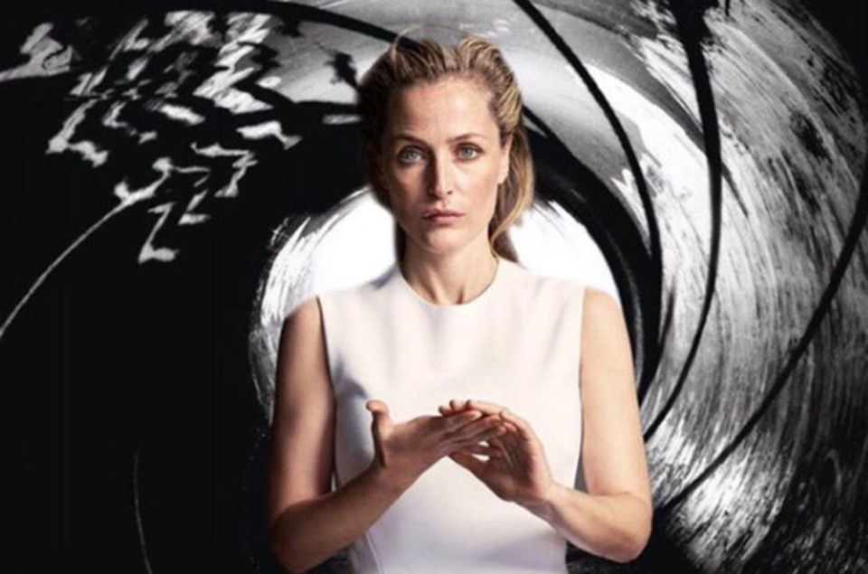 Pôster feito por fã com  Gillian Anderson (de Arquivo X), no papel da espiã 007 | /Reprodução