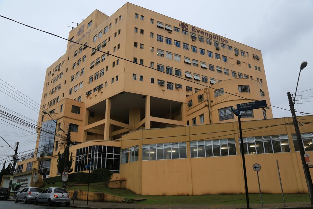 Para dimensionar o tamanho do rombo, mesmo se, hipoteticamente, o Evangélico vendesse hoje todos os seus bens, um valor de R$ 277 milhões ficaria sem ser pago. | Ivonaldo Alexandre/Gazeta do Povo