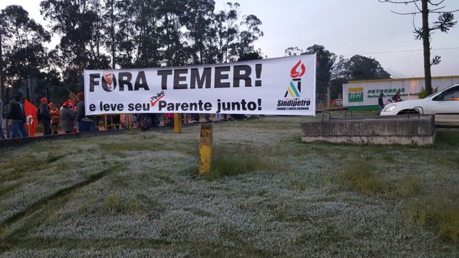 Manifestantes nas imediações da Repar | Foto: Sindipetro/divulgação