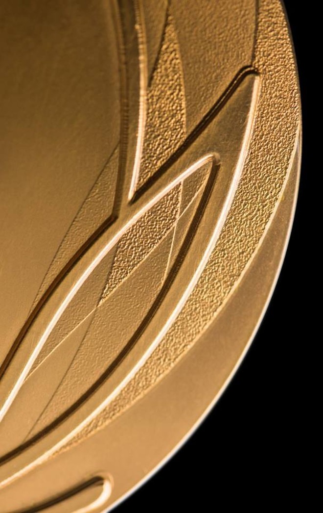 Detalhe da medalha de ouro. | Divulgação/Rio-2016