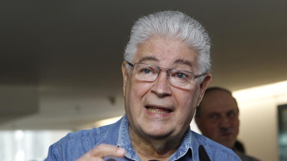 Senador Roberto Requião foi acusado por Luiz Antônio de Souza de irregularidades na Receita Estadual. | Aniele Nascimento/Gazeta do Povo