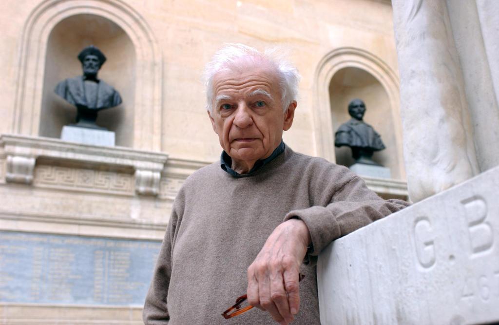 Bonnefoy era considerado o maior poeta contemporâneo vivo na França | ERIC FEFERBERG/AFP