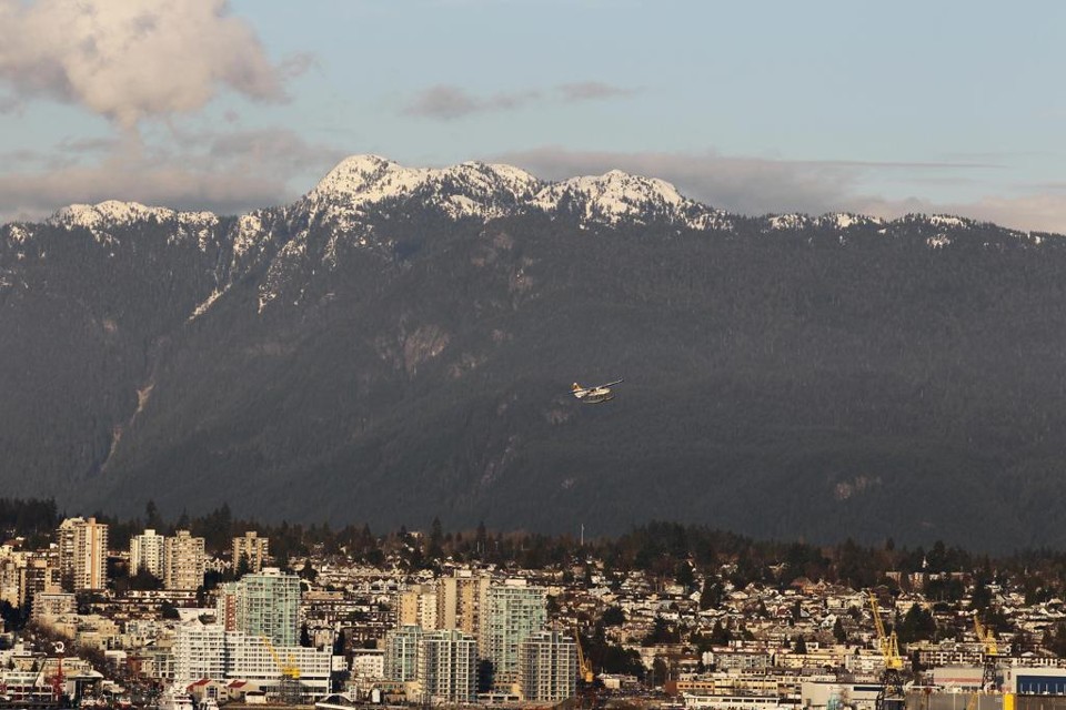 A cidade de 2,5 milhões de habitantes tem um transporte público razoável, mas não perfeito, uma proporção de táxis por habitante insuficiente e o trânsito mais caótico do Canadá. Um cenário ideal para o Uber? | mw/BRUCE BENNETT/AFP