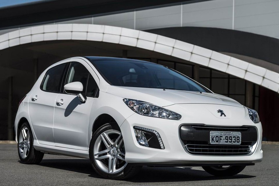 Entre os modelos convocados estão os do hatch (foto) e do sedã médio fabricados de fevereiro a setembro de 2013. | Divulgação/Peugeot