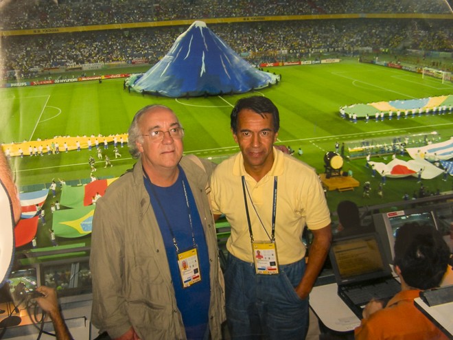 Militão e o tricampeão mundial e colunista Tostão na Copa da Alemanha em 2006 |