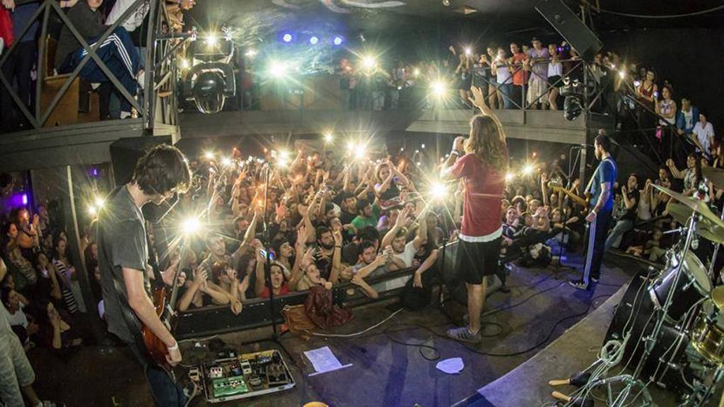 Hangar lotado: “templo do rock” | Eduardo Moura /Acervo Anderson Lopes