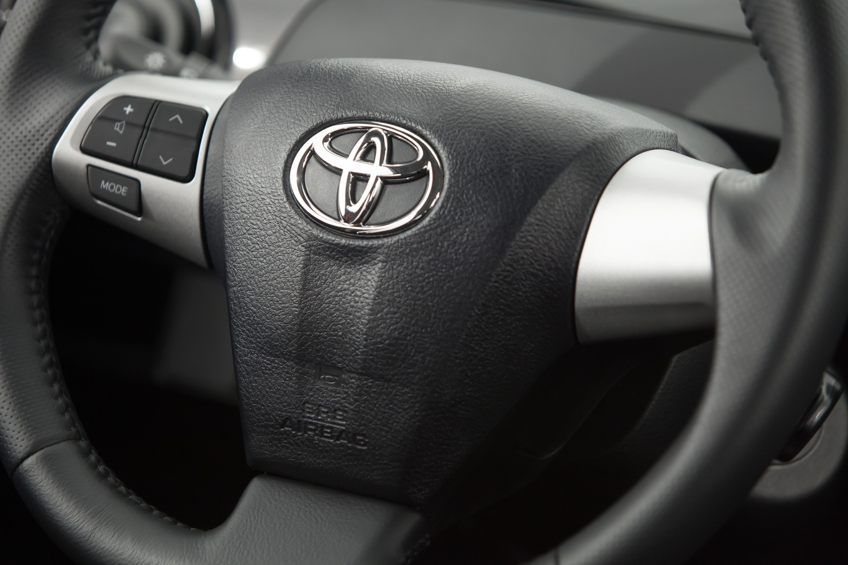 Falha nos airbags fez com que a Toyota fizesse um massivo recall em todo o mundo. Somente em maio deste ano foram 1,6 milhão de veículos nos EUA. | Divulgação/Toyota