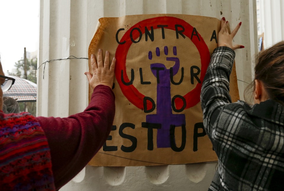 Protesto em Curitiba contra a cultura do estupro | Hugo Harada/Gazeta do Povo