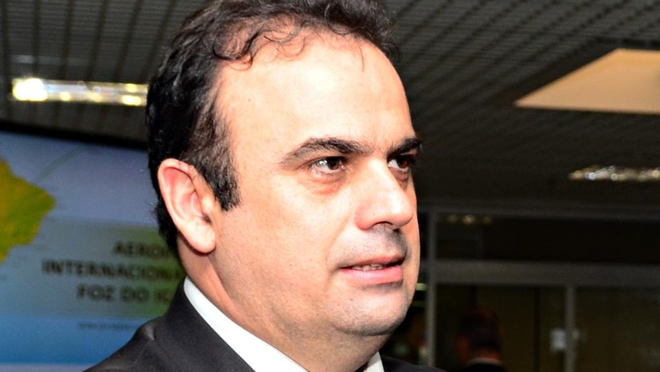 Dinheiro apreendido na casa de prefeito de Foz é pagamento de propina, diz MPF Reni Pereira cumpre prisão domiciliar. | Marcos Labanca /Gazeta do Povo