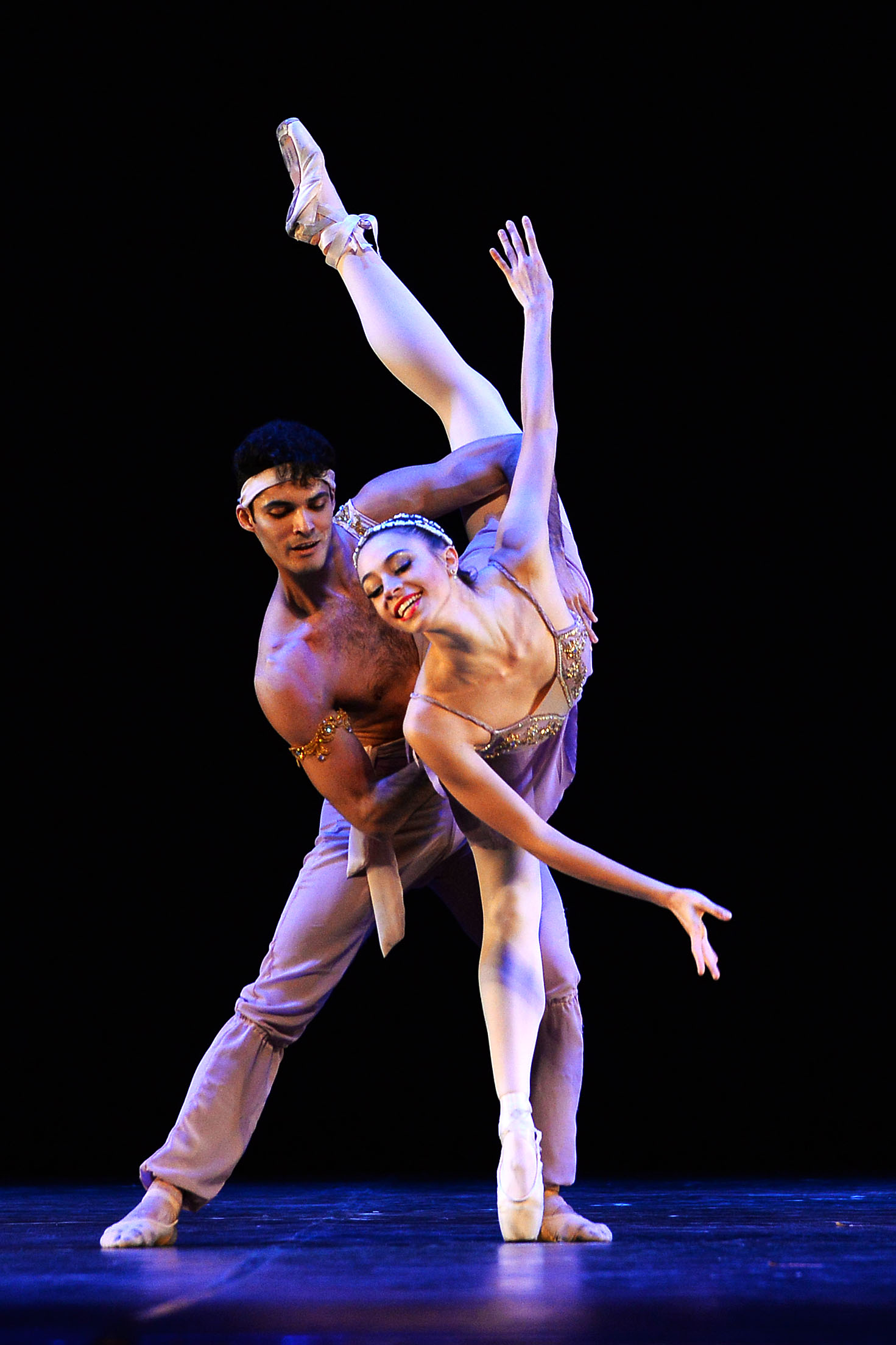 Larissa Luna ganhou o prêmio de melhor bailarina do Festival de Joinville em 2016 | Diego Redel /Divulgação