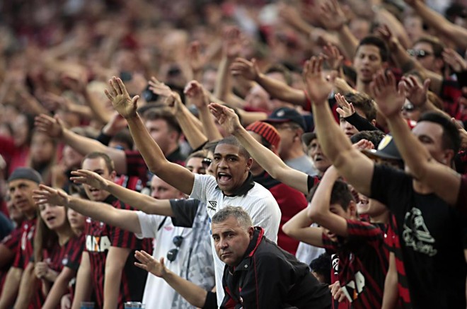 Torcida empurra Furacão para mais uma vitória em casa | 
