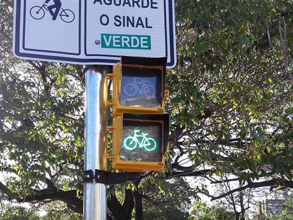 Ideia nascida em Porto Alegre propõe o compartilhamento gratuito de bicicletas. A única coisa é cuidar bem do equipamento, fazer a manutenção e entregar no lugar certo. | Divulgação/weBike