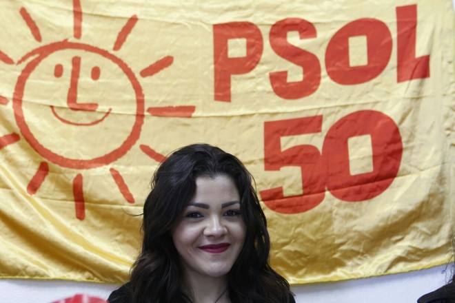 Xênia Mello é a candidata do Psol à prefeitura de Curitiba. | Antonio More/Gazeta do Povo