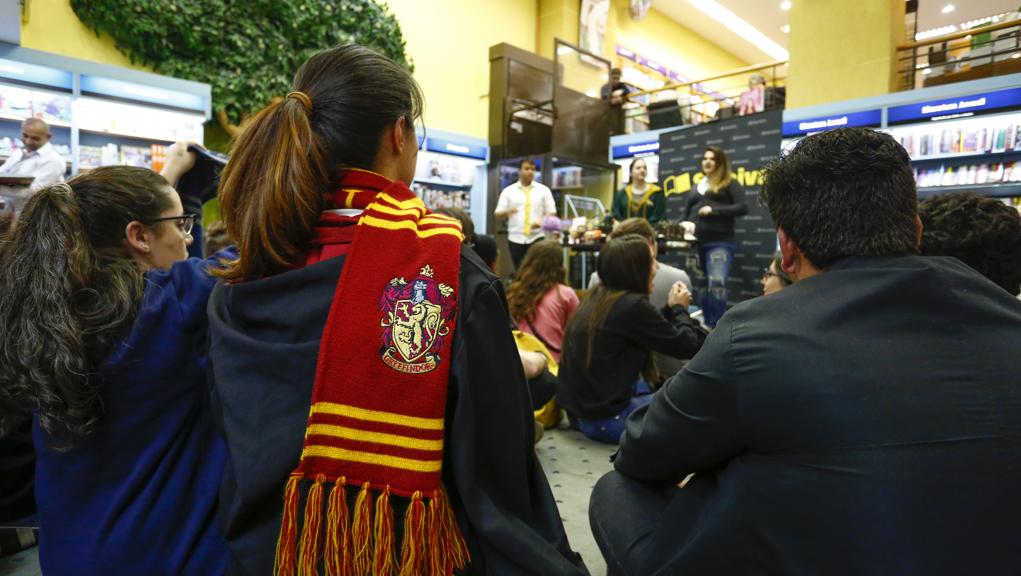 Clube do Livro Letters fala para fãs do bruxinho - alguns ainda não iam comprar o livro, mas matavam a saudade de participar de eventos do tipo | Daniel Castellano/Gazeta do Povo
