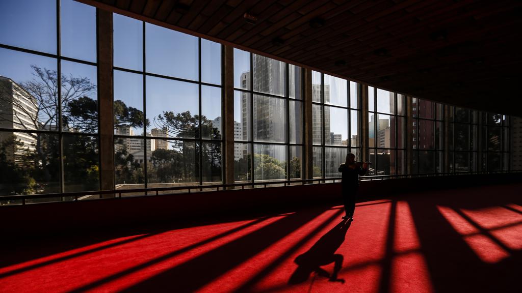 Clima de incerteza: comissionados com anos de Guaíra podem ser dispensados a qualquer momento | Daniel Castellano/Gazeta do Povo