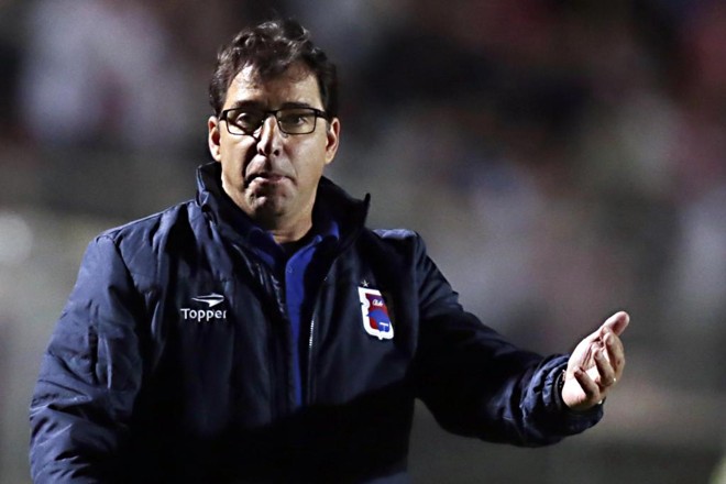 Treinador fez elogios ao time após a derrota por 3 a 2 para o Criciúma. | Albari Rosa/Gazeta do Povo