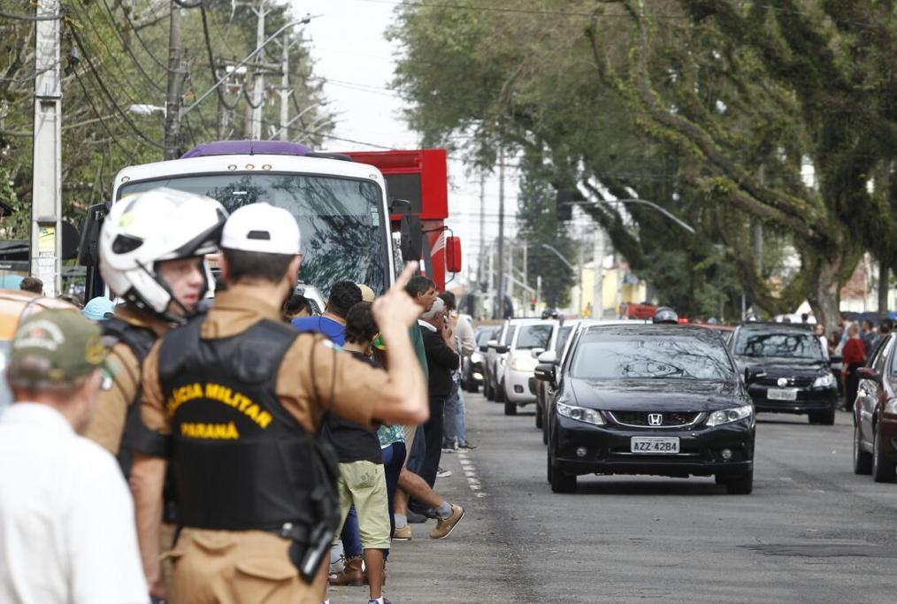 Policiais militares na escolta da tocha olímpica em Curitiba | Da niel Castellano/Gazeta do Povo