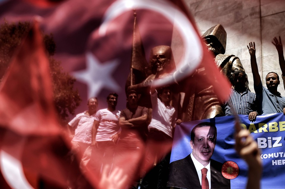 Caso da Turquia relembra que Brasil tem pena de morte em situação de guerra | Aris Messinis/AFP