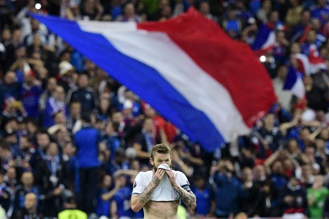| TOBIAS SCHWARZ/AFP