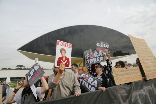Protesto contra o governo interino mo MON. | Jonatham Campos/Gazeta do Povo