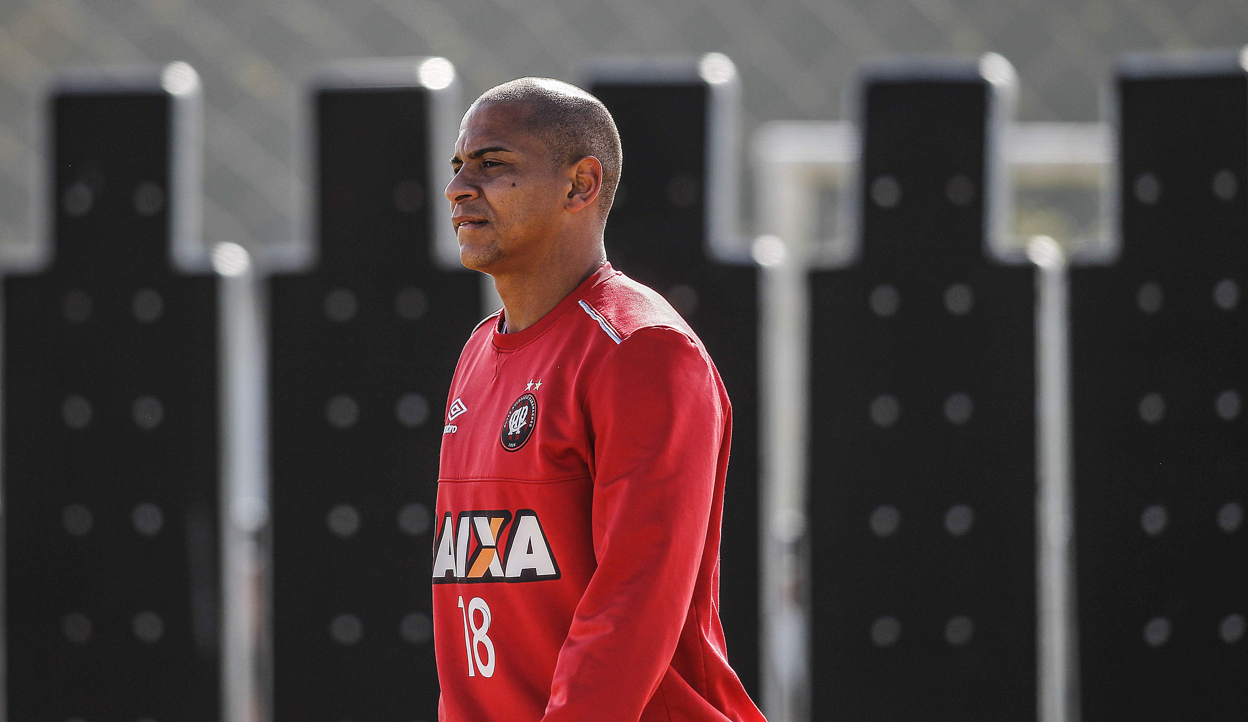 Walter é um dos desfalques do Furacão, suspenso pelo terceiro cartão amarelo. | Jonathan Campos/Gazeta do Povo