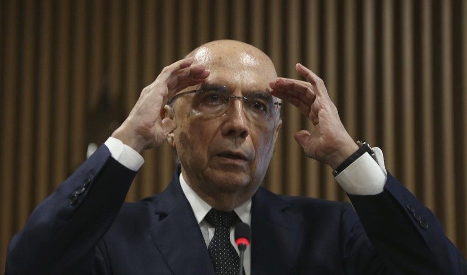 Ministro da Fazenda, Henrique Meirelles, se reuniu com outras pastas nesta segunda-feira (4). | Elza Fiuza/Agência Brasil
