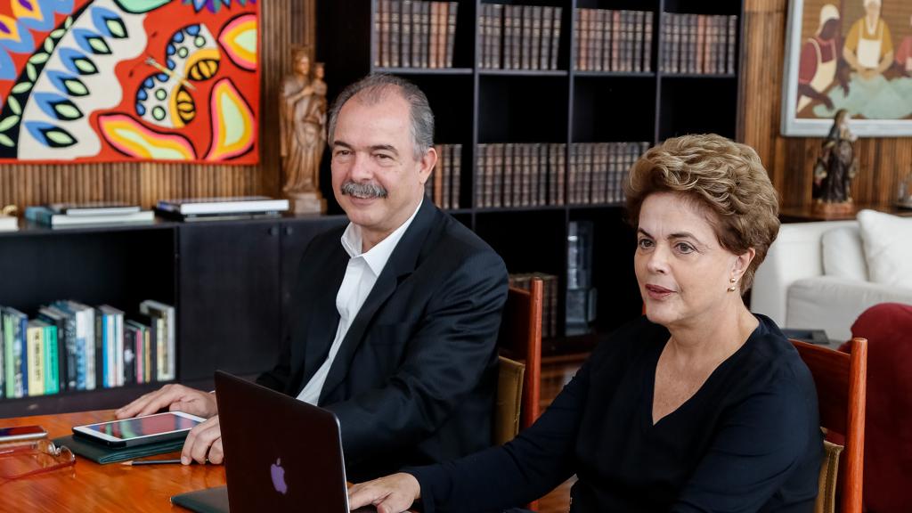 Mercadante sorri: salário até o fim do ano | Roberto Stuckert Filho/PR